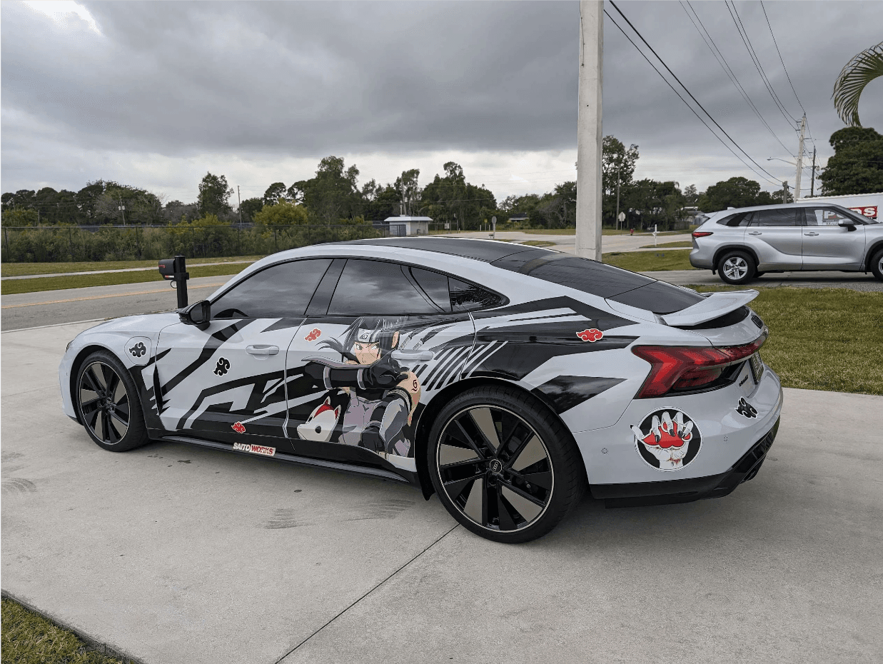 Anime Car Vinyl Wrap: Der neue Trend für Dodge Challenger und mehr!