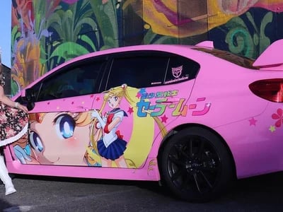 Anime Car Vinyl Wrap: Der neue Trend für Dodge Challenger und mehr!