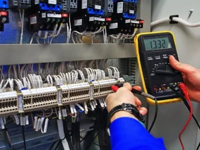 Die Auswirkungen von Stromausfällen auf die Prüfung ortsfester elektrischer Anlagen