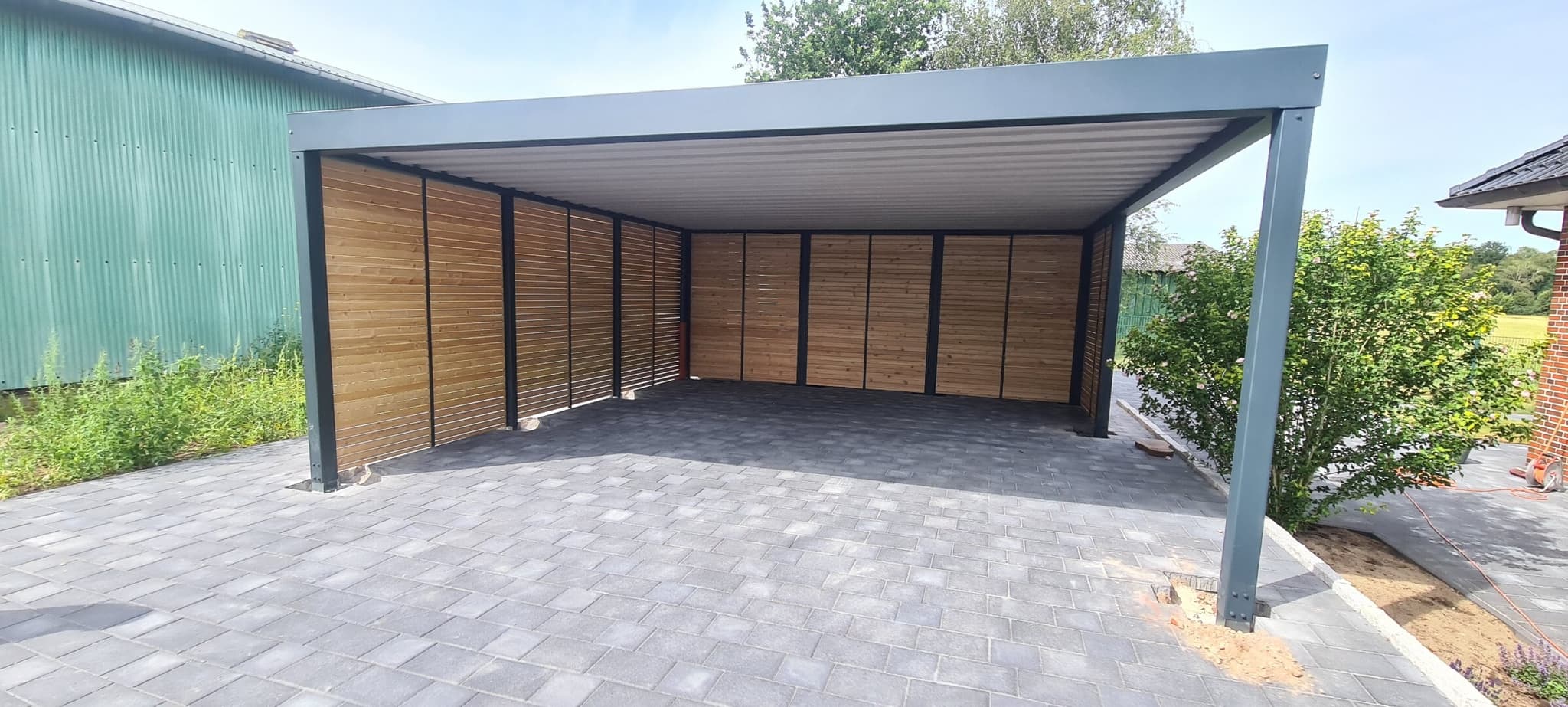 Terrassenüberdachung aus Alu: Schutz und Komfort in jeder Jahreszeit