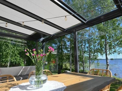 Hochwertige Terrassenüberdachung Krefeld – Glasbau West macht’s möglich